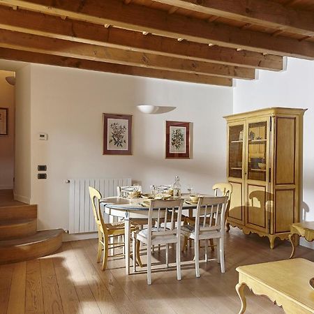 Joivy Charming Apartment Centre Of Como Exteriör bild