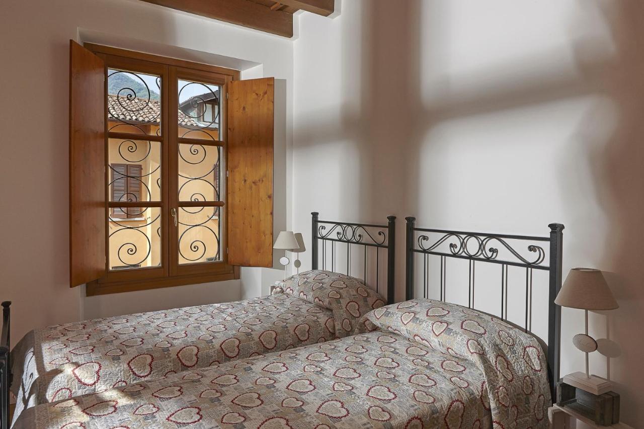 Joivy Charming Apartment Centre Of Como Exteriör bild