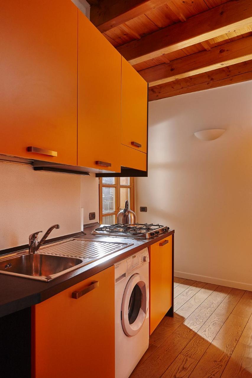 Joivy Charming Apartment Centre Of Como Exteriör bild