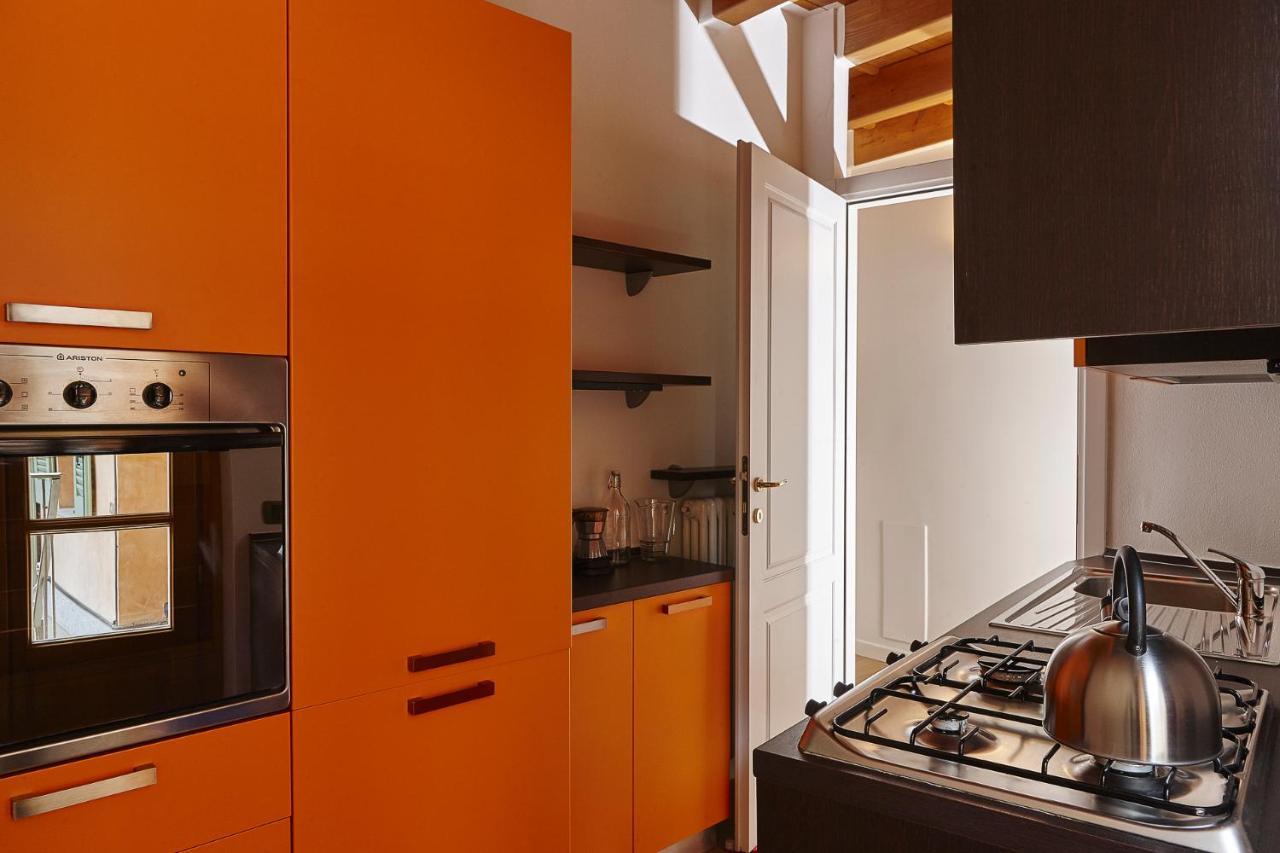 Joivy Charming Apartment Centre Of Como Exteriör bild